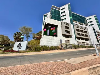 834 sqm Office to Let in Sandton