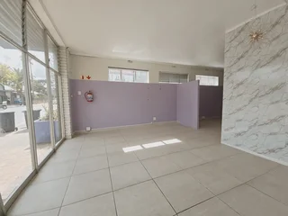 Prime 125m² commercial unit available in the well-known Oxford Emporium on Oxford Road