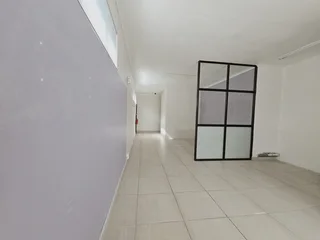 Prime 125m² commercial unit available in the well-known Oxford Emporium on Oxford Road