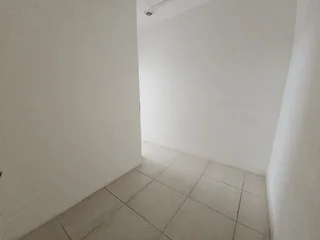 Prime 125m² commercial unit available in the well-known Oxford Emporium on Oxford Road