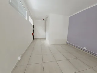 Prime 125m² commercial unit available in the well-known Oxford Emporium on Oxford Road