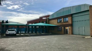 440sqm Warehouse TO RENT in Montague Gardens | Swindon Property