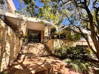 139 sqm Office to Let in Sandton