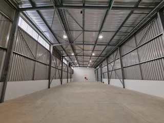 518m2 Warehouse TO RENT/TO LET in Glen Anil | Swindon Property