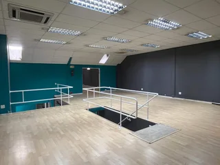 480m2 two storey office unit to let in Woodbridge Business Park