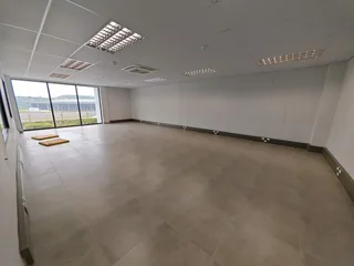 518m2 Warehouse TO RENT/TO LET in Glen Anil | Swindon Property