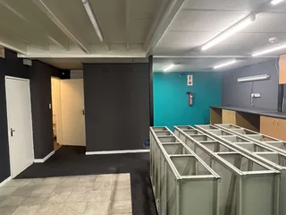 480m2 two storey office unit to let in Woodbridge Business Park