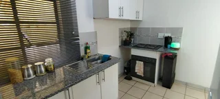 Secure 1-Bedroom / Bachelor Apartment In Silverton/ Fountain Road
