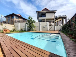 LIVING IN LUXURY - EXECUTIVE HOME IN SECURE ESTATE