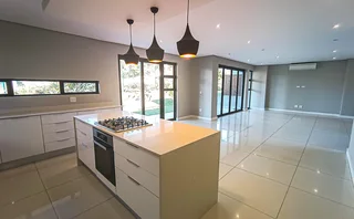 LIVING IN LUXURY - EXECUTIVE HOME IN SECURE ESTATE