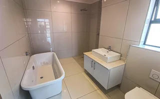 LIVING IN LUXURY - EXECUTIVE HOME IN SECURE ESTATE