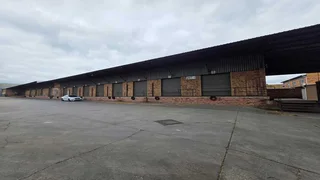 Recently renovated Warehouse TO LET in Aderbolt