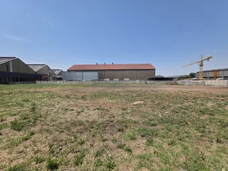 Yard available To Let in Elandsfontein!