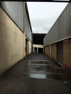 10 000m2 Warehouse Mobeni