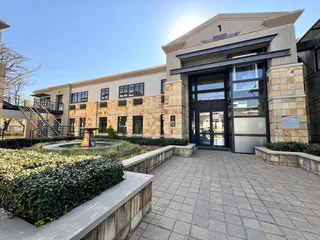 544 sqm Office to Let in Sandton