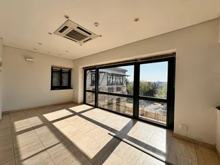 544 sqm Office to Let in Sandton