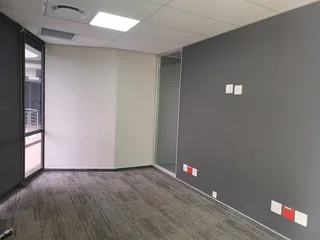 690 Sqm office to let - Irene Centurion