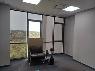 690 Sqm office to let - Irene Centurion