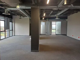 690 Sqm office to let - Irene Centurion