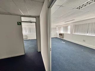 1526 m² Industrial Warehouse TO RENT in a secure park in Montague Gardens | Swindon Property