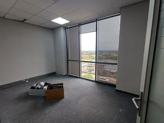 690 Sqm office to let - Irene Centurion