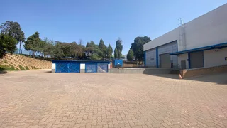 Incredible 2000sqm warehouse availbale