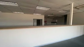 Incredible 2000sqm warehouse availbale