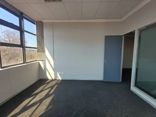 300 Sqm first floor office to let in Highveld Centurion