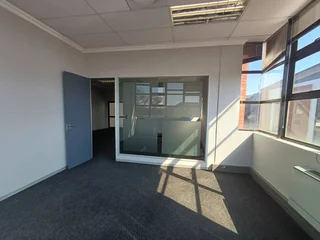 300 Sqm first floor office to let in Highveld Centurion