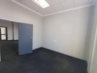 300 Sqm first floor office to let in Highveld Centurion