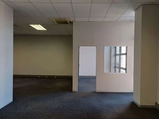 300 Sqm first floor office to let in Highveld Centurion