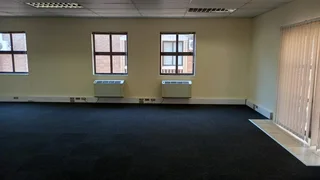 Cambridge Office Park, 175 Square meter first floor office to let