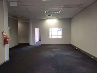 300 Sqm first floor office to let in Highveld Centurion