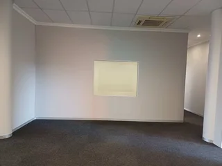 300 Sqm first floor office to let in Highveld Centurion