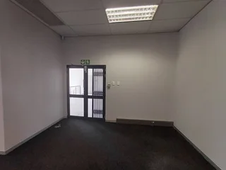 183 Sqm first floor office to let in Highveld Centurion