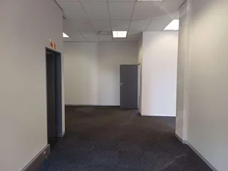 183 Sqm first floor office to let in Highveld Centurion
