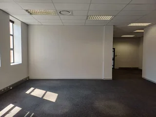 183 Sqm first floor office to let in Highveld Centurion