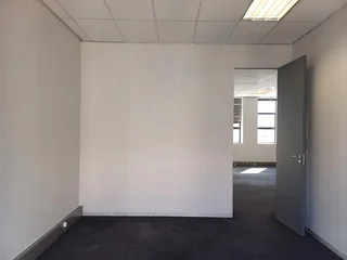 183 Sqm first floor office to let in Highveld Centurion
