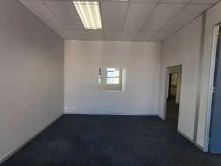 183 Sqm first floor office to let in Highveld Centurion