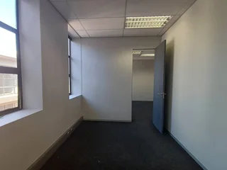 183 Sqm first floor office to let in Highveld Centurion