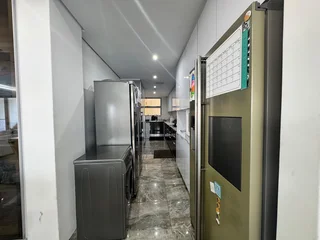 Luxurious 333 sqm Penthouse Garden Corner Apartment To Let