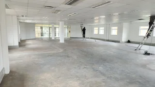 Well-sized office space available to let in Mount Edgecombe