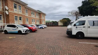 Well-sized office space available to let in Mount Edgecombe