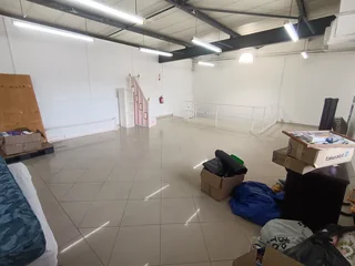 OFFICE/RETAIL TO LET