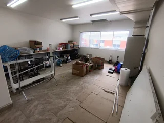 OFFICE/RETAIL TO LET