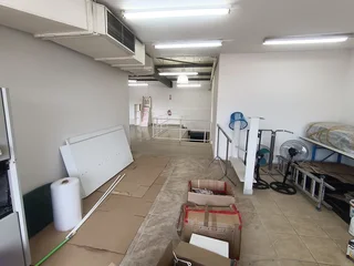 OFFICE/RETAIL TO LET