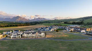 Luxury 3-Bedroom Home for Sale in Stellenbosch | Modern Living at The Meadows