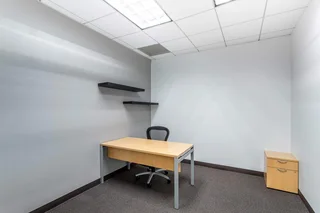 Fully serviced private office space for you and your team in Regus Country Club