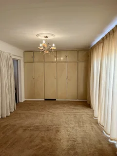 Spacious 3-bedroom And 2-bathroom Apartment. Located In Bosmont.  Includes Water And Wifi