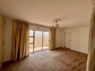 Spacious 3-bedroom And 2-bathroom Apartment. Located In Bosmont.  Includes Water And Wifi